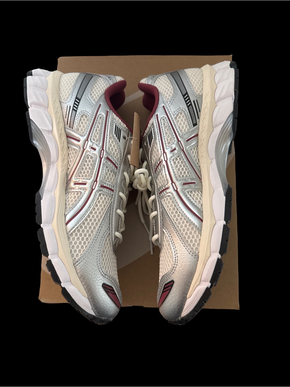 Asics Men's Athletic Sneakers in Cream, Silver & Maroon - Picture 4 of 5